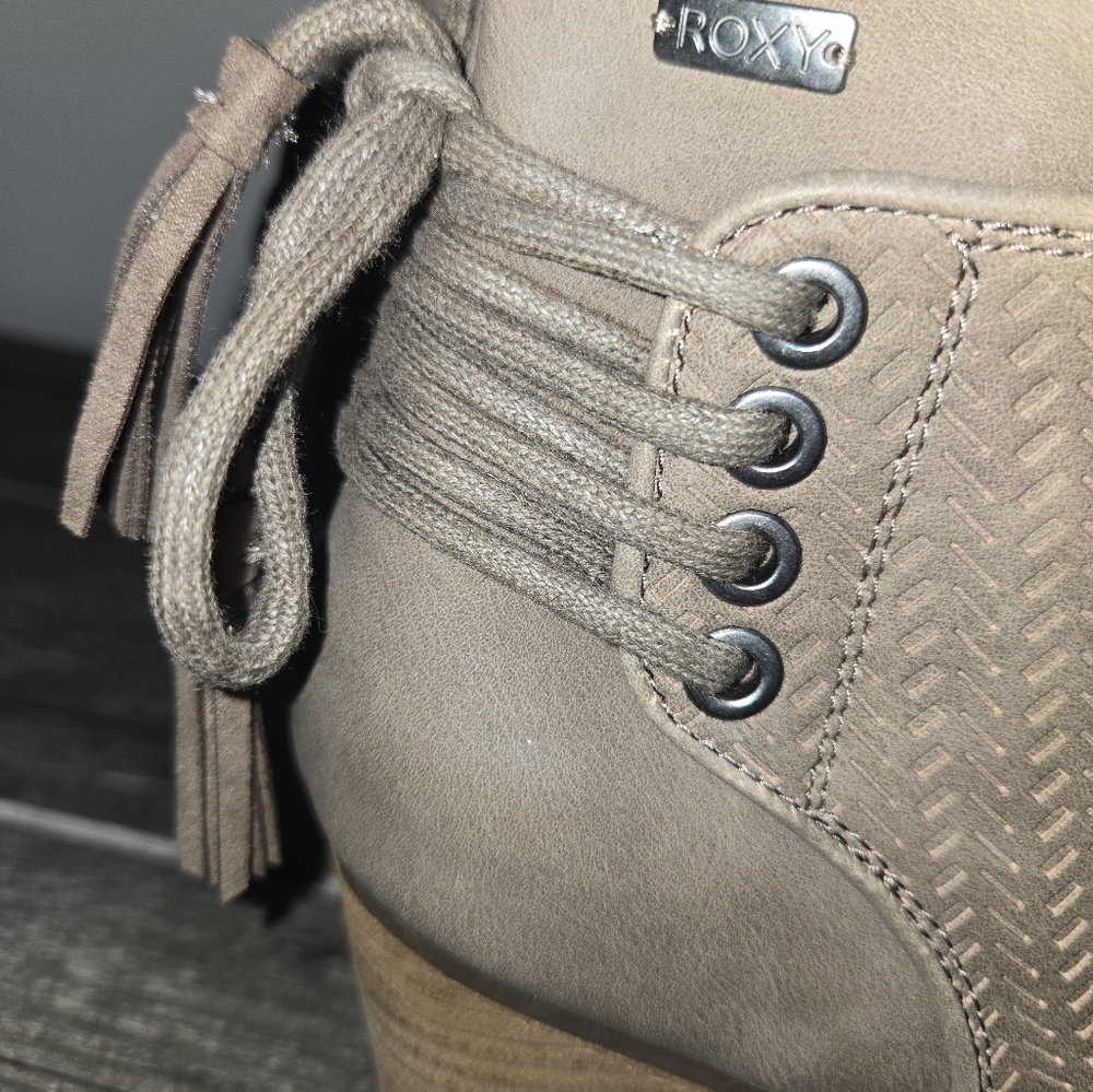 Roxy Devon Charcoal Embossed Ankle Boot Size 5.5 … - image 3